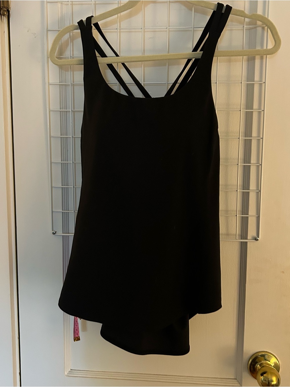 HALARA UltraSculpt™ Round Neck Curved Hem Workout Tank Top